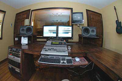 ALAMENOMAN SON STUDIO 